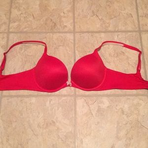 Victoria’s Secret body by Victoria push-up Bra